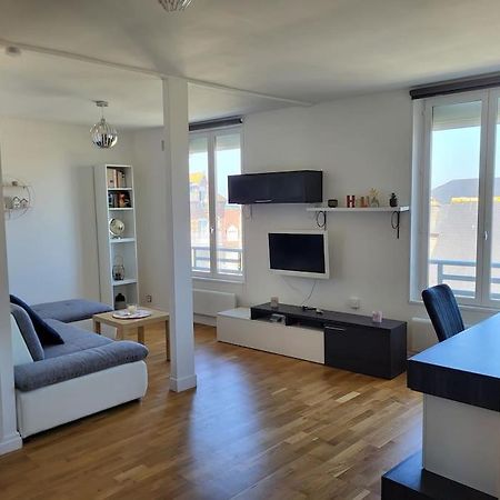Appartement Vue Mer A 100 M De La Plage Ault Bagian luar foto